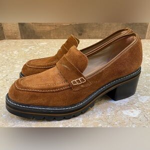 Bernardo Women’s Selma Suede Loafers Sz 9M Excellent Preowned condition